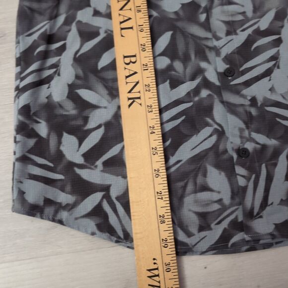 Lululemon Airing Easy Shirt Mens Large Gray Floral Hawaiian Button Down - Picture 3 of 6